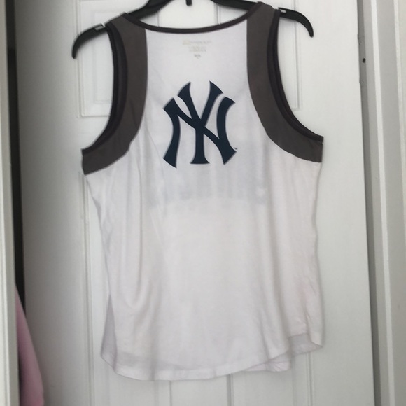 Men’s t-shirt. - Picture 3 of 4